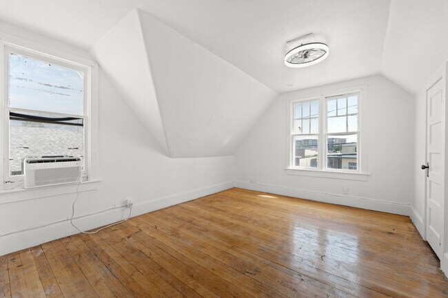 Building Photo - 4800 Holdings LLC