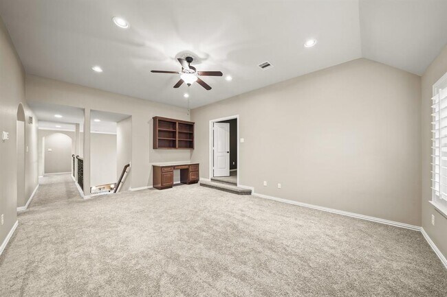 Building Photo - 28223 Red Shady Oaks Dr