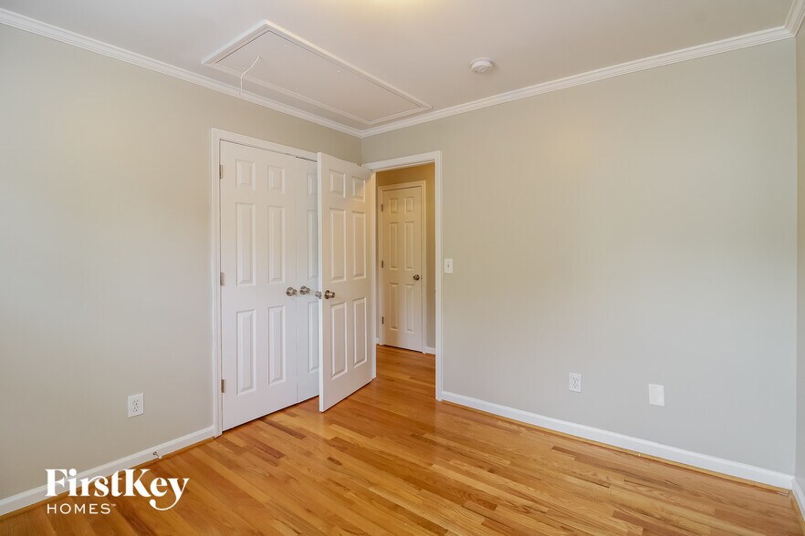 Building Photo - 1817 Morgans Mill Way