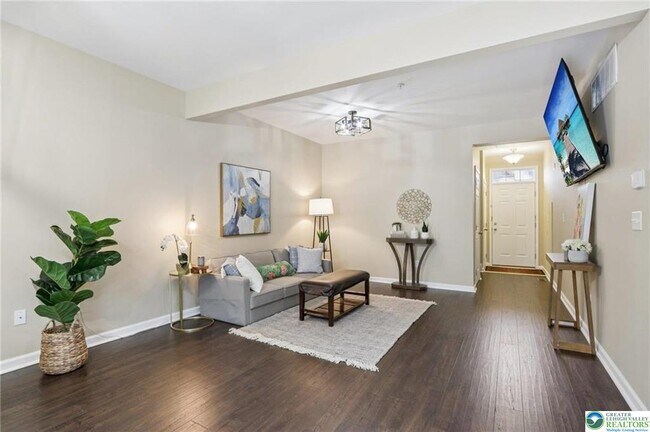 Building Photo - 270 Milkweed Dr