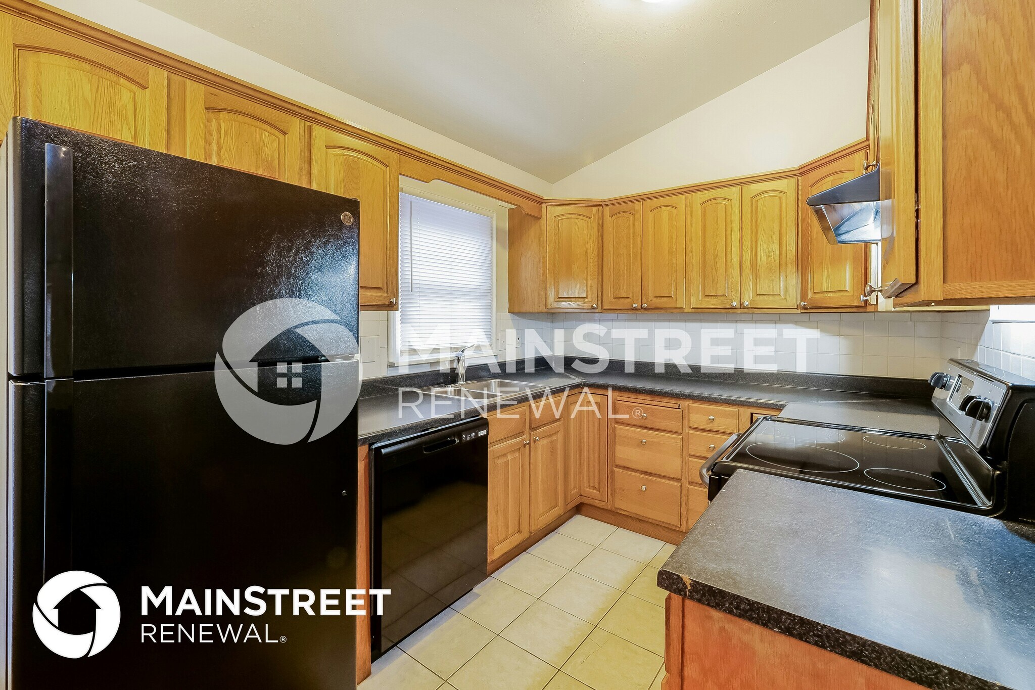 Building Photo - 513 Melrose St