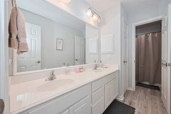 Building Photo - 14 Sprite Woods Pl