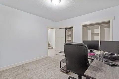 Building Photo - 1270 Dolostone Dr