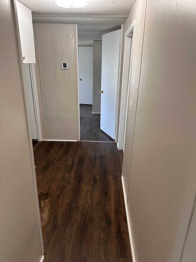 Building Photo - 4451 Goldfinch Way