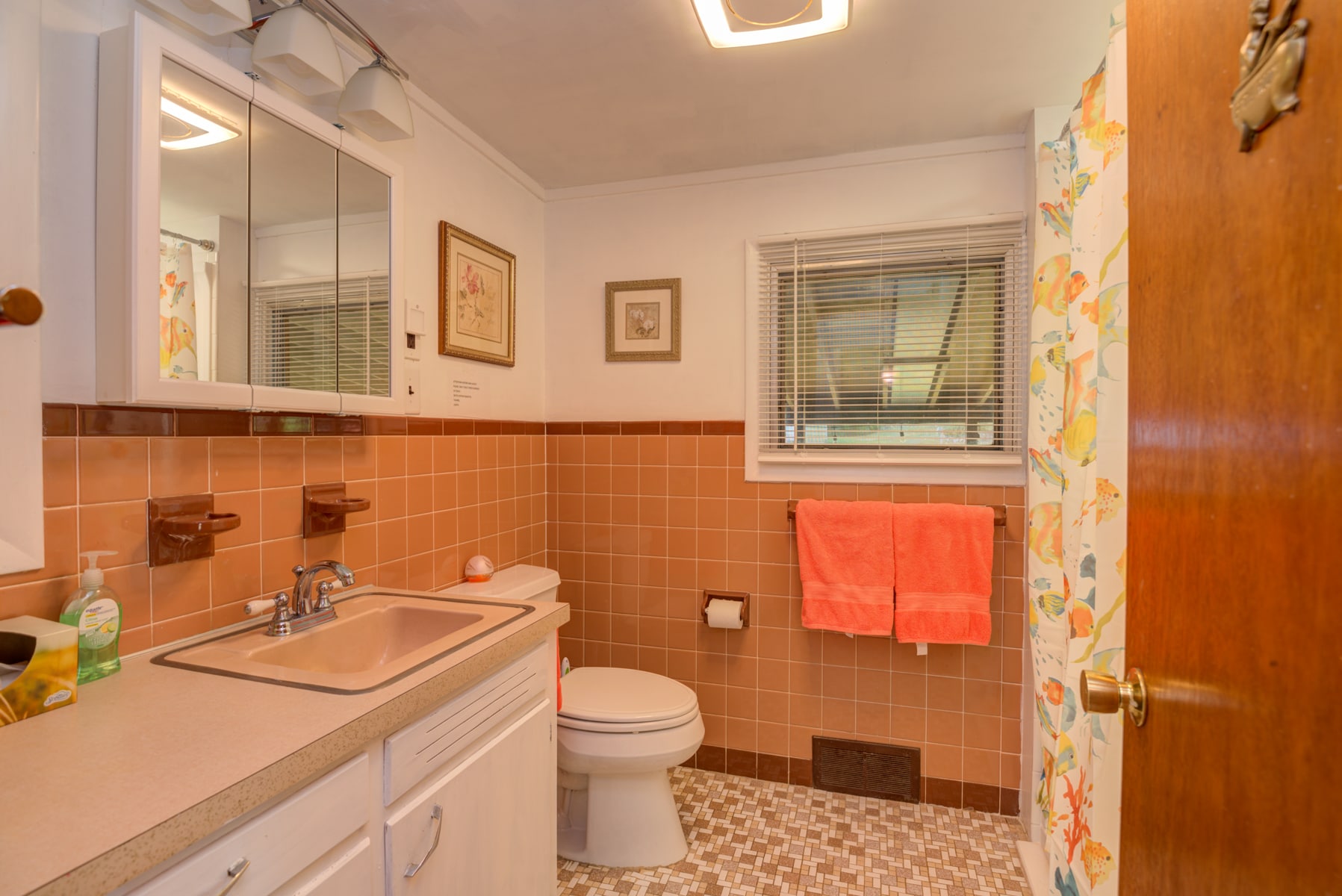 BATHROOM NEW WALK IN SHOWER - 1522 Richville Rd