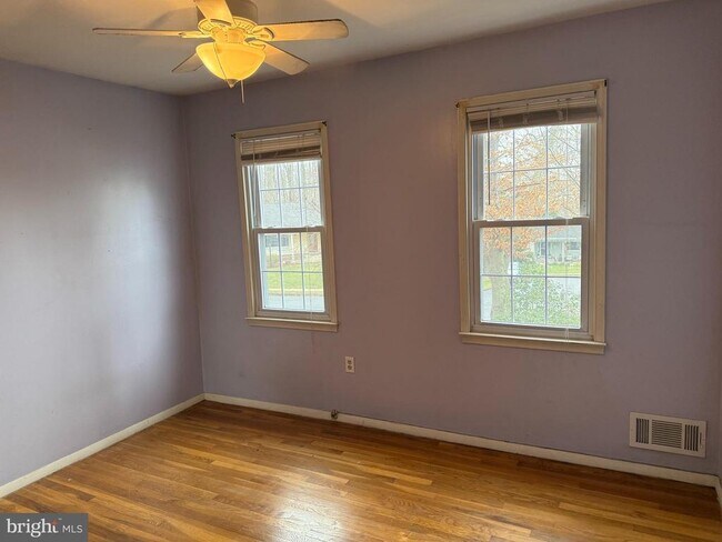 Building Photo - 12003 Skipjack Ct