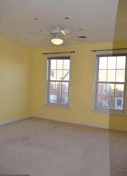 Building Photo - 13133 Rose Petal Cir