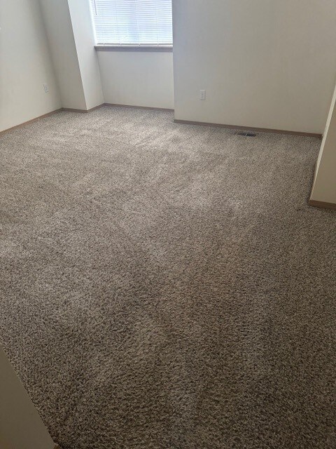 Building Photo - 9611 161st St E