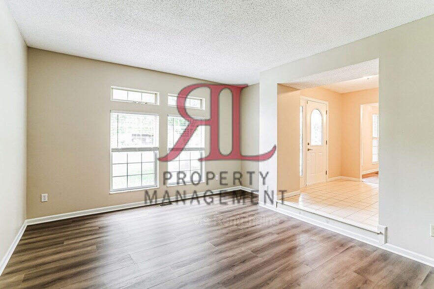 Building Photo - 771 Hunters Glen Dr