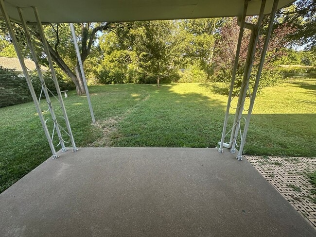 Building Photo - Single Family Home
