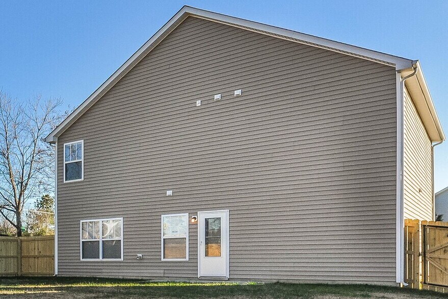 Building Photo - 4225 Hopper St