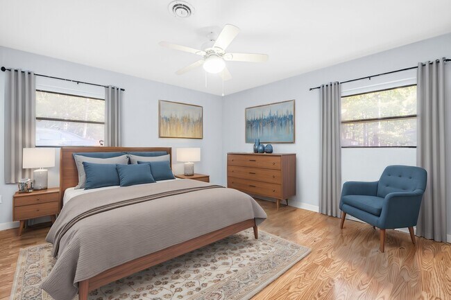 Building Photo - 300 Barclay Rd