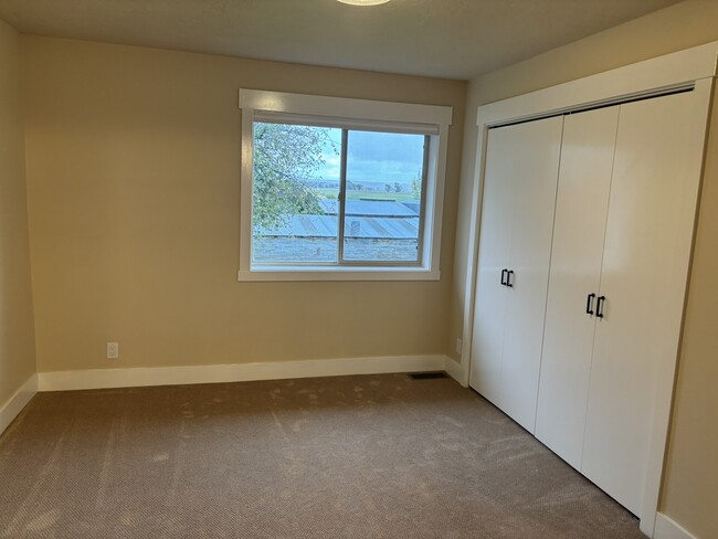 Building Photo - 2220 S 4000 W