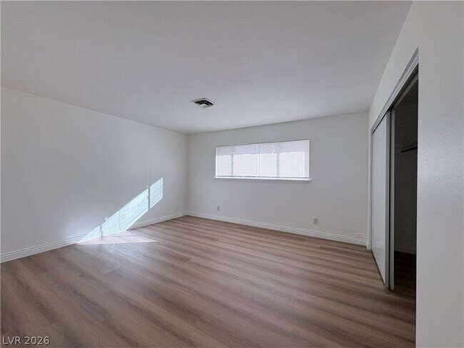 Building Photo - 1575 Cherokee Ln