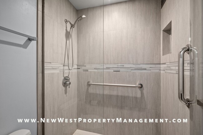 Building Photo - Kellogg Beach 2 Bedroom at Park La Playa! ...