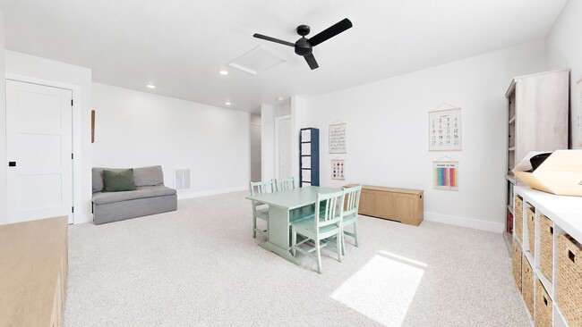 Building Photo - 4 Bedroom Home with 3 Car Garage in Enoch