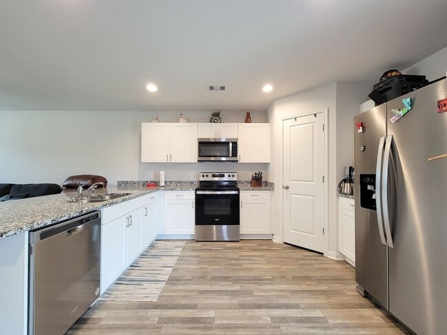 Building Photo - 2 Story Home in the Crown Point Community!...