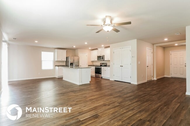 Building Photo - 609 Howling Wind Dr