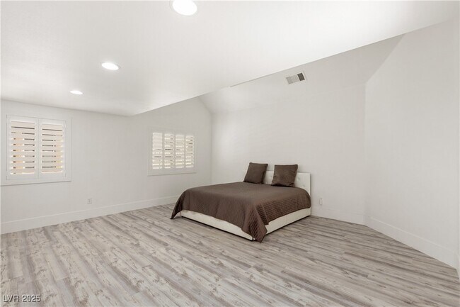 Building Photo - 9228 Whitekirk Pl