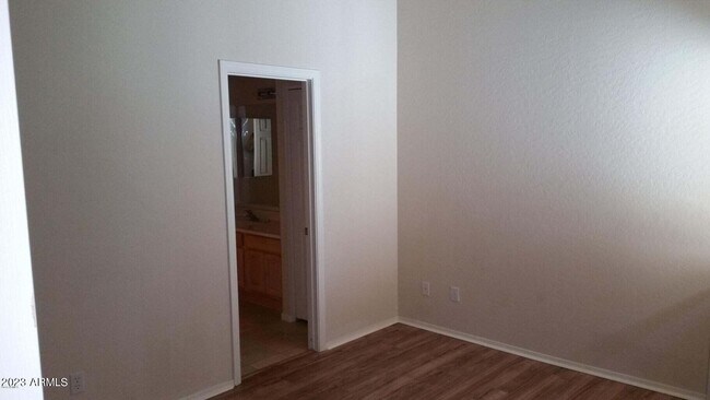 Building Photo - 3034 N 39th St