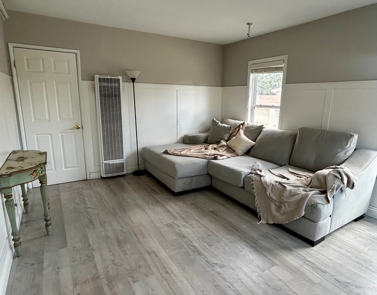 Building Photo - 719 N Cabrillo Ave