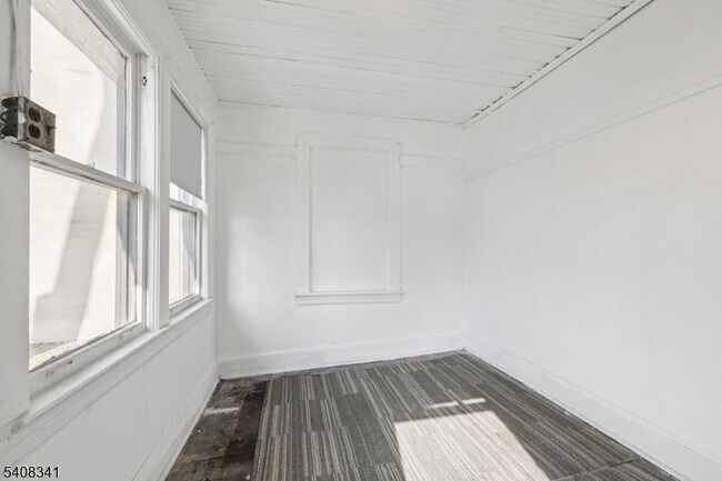 Building Photo - 66 N Washington Ave