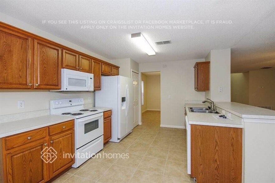 Building Photo - 1137 Burland Cir