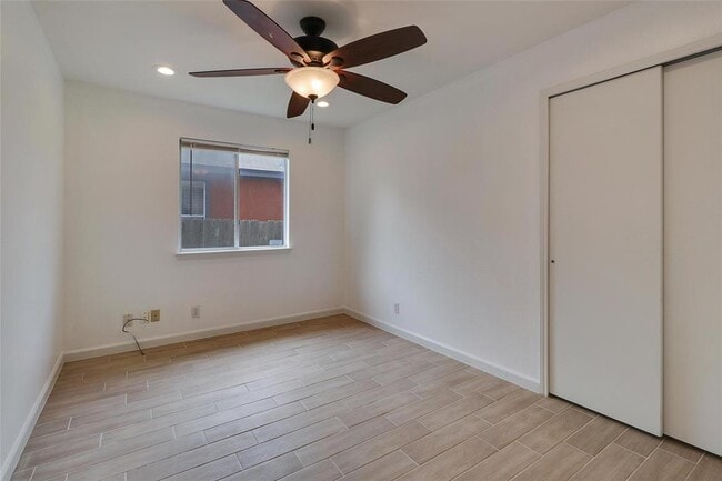 Building Photo - 15003 Chamberlain Ct
