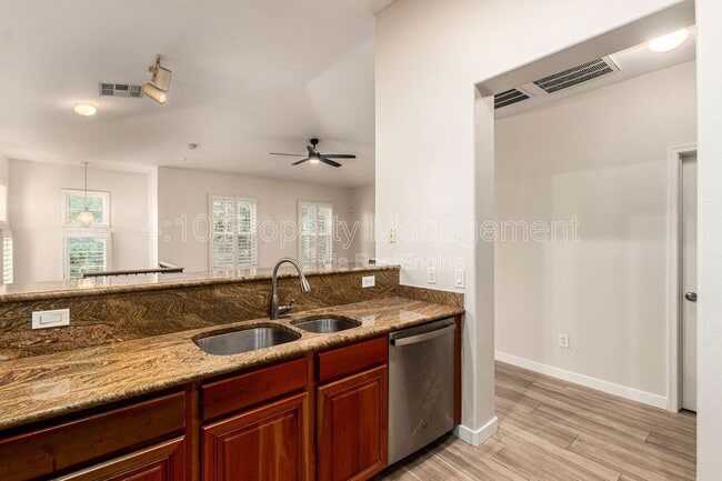 Building Photo - 4175 E Jasper Dr