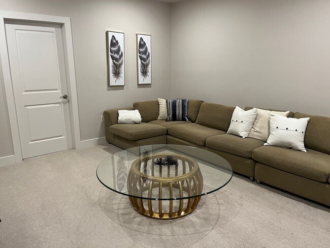 Building Photo - Rochester's Finest Guest Home