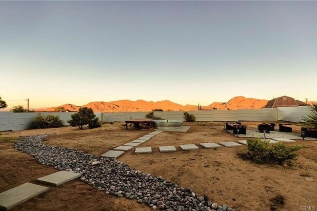 Building Photo - Home in Friendly Hills Neighborhood