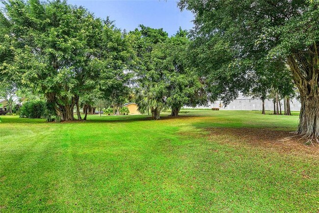 Building Photo - 8055 Burlington Ct