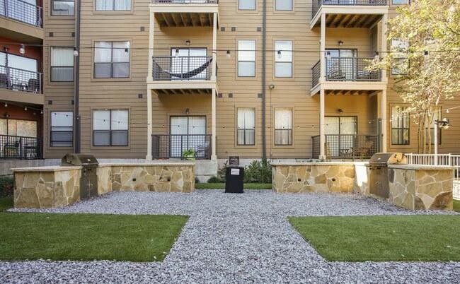 Building Photo - 1 bedroom in Plano TX 75074