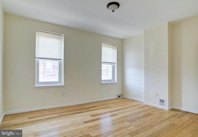 Building Photo - 2663 Belgrade St