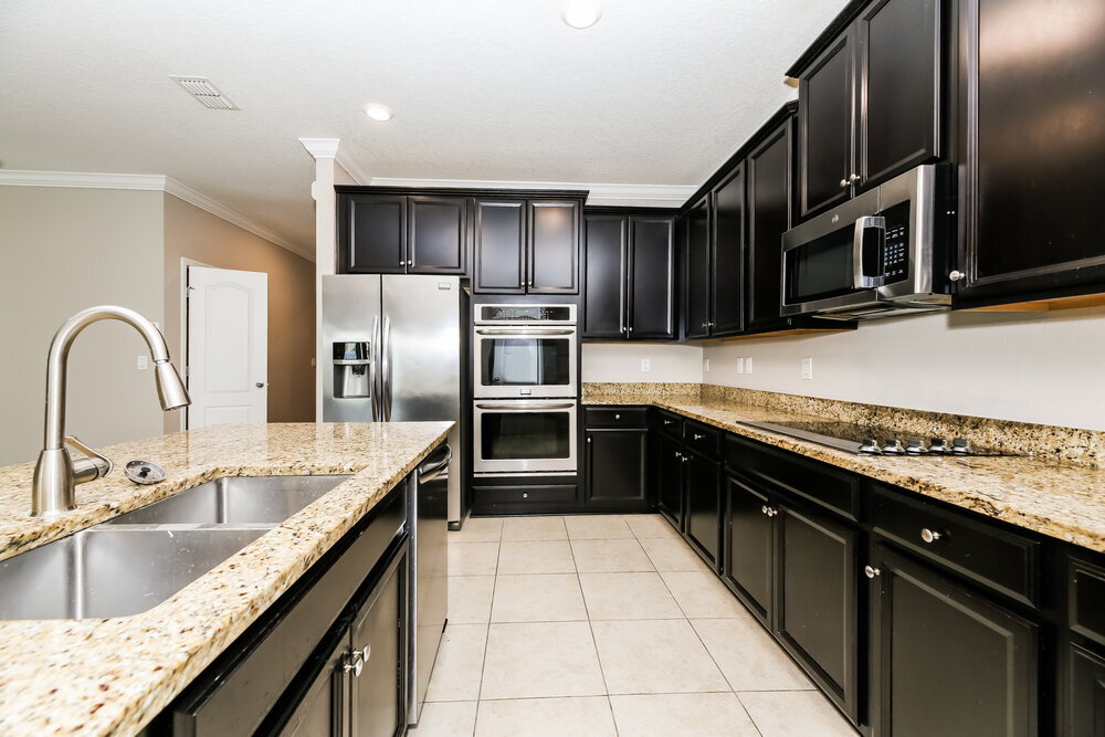 Building Photo - 16171 Magnolia Grove Way