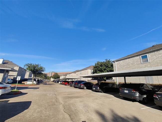 Building Photo - 7629 Cambridge St