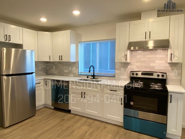 Building Photo - 5811 27th St NE