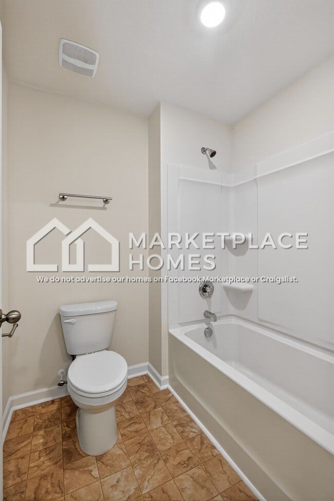 Building Photo - 829 Greene Mdw Dr