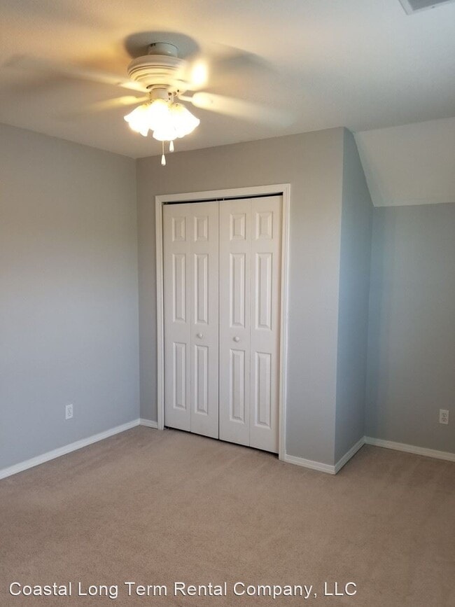 Building Photo - 3 br, 2.5 bath House - 5 Sunbriar Lane