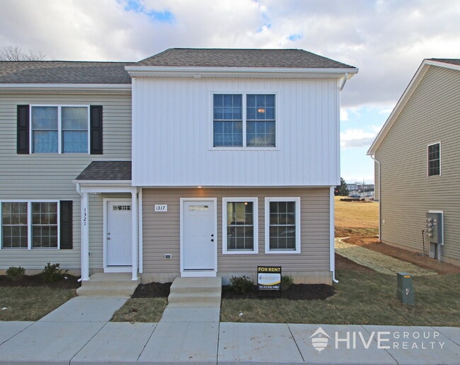 Building Photo - Brand-New End Unit Townhome in Harrisonburg!