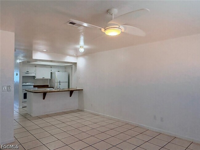 Building Photo - 729 SW 39th St