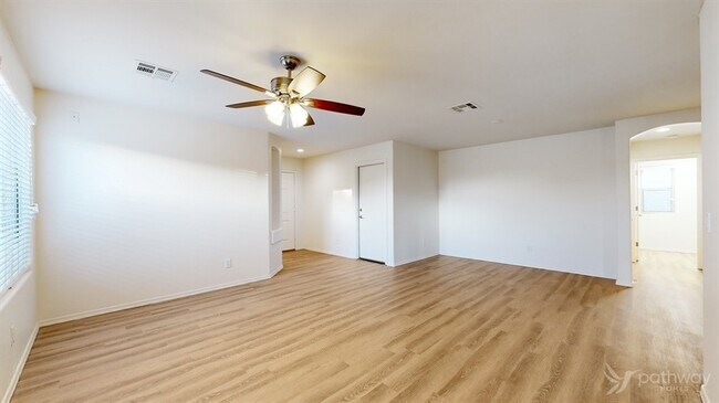 Building Photo - 44336 W McClelland Dr