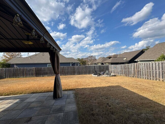 Building Photo - 61 Boulder Dr