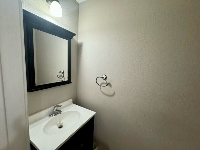 Building Photo - 9035 Rippling Fields Dr