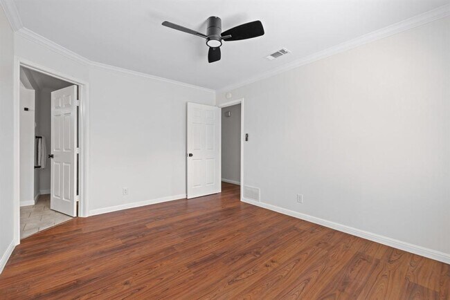 Building Photo - 5306 Basswood Ln