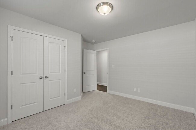 Building Photo - 9102 Eagle Trce Dr SE