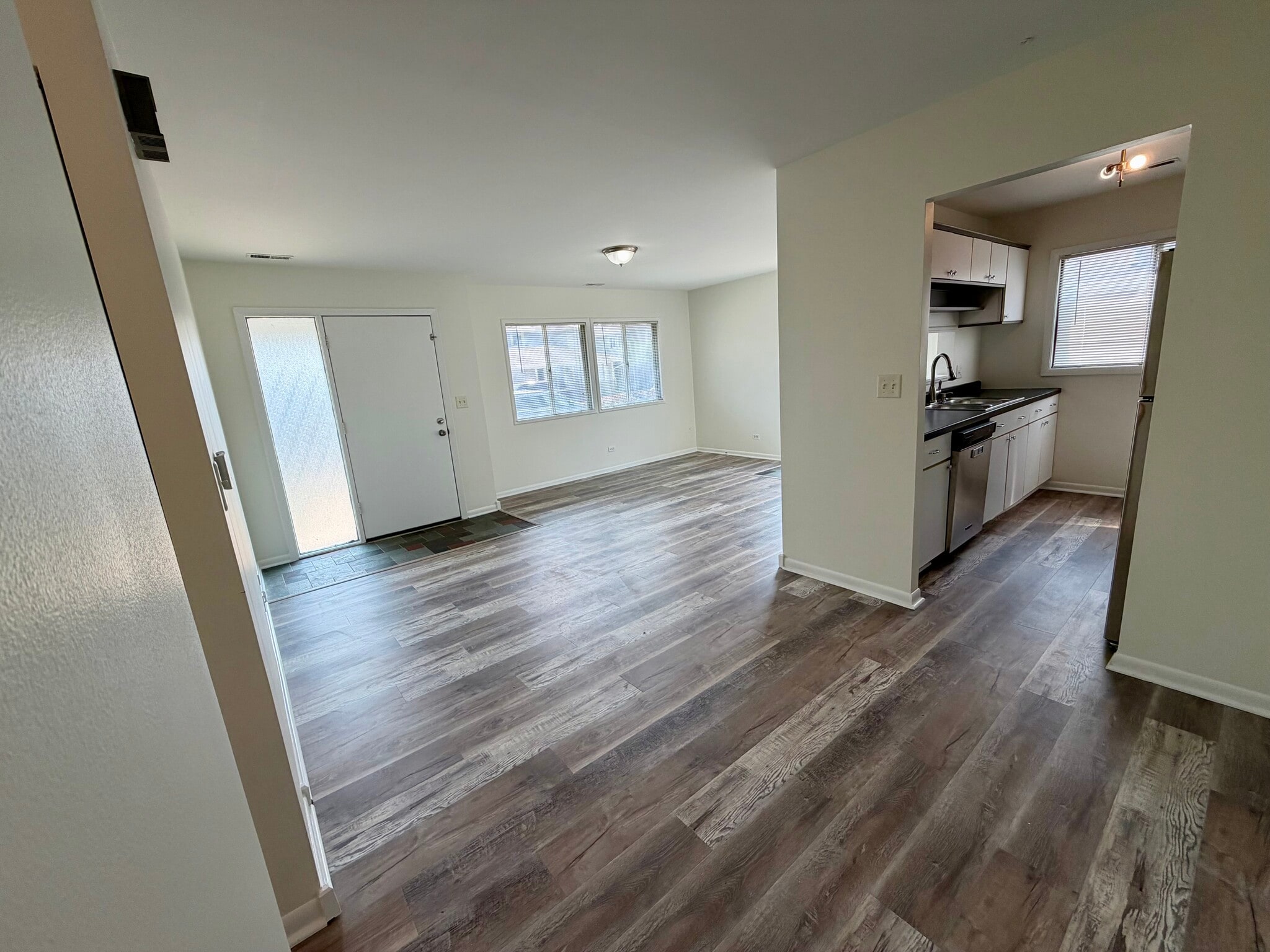 Living Area - 6026 Kit Carson Dr