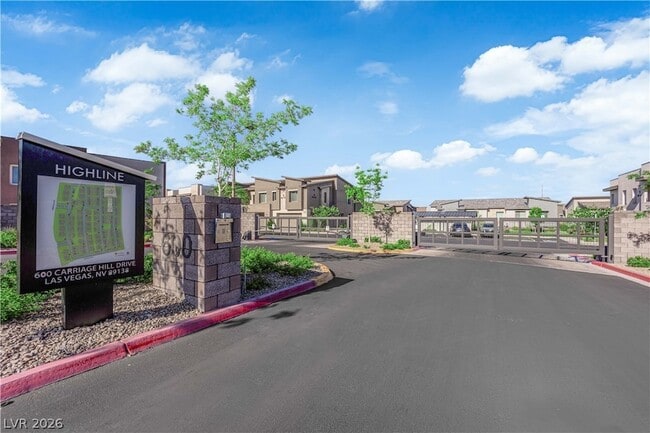 Building Photo - 600 N Carriage Hill Dr