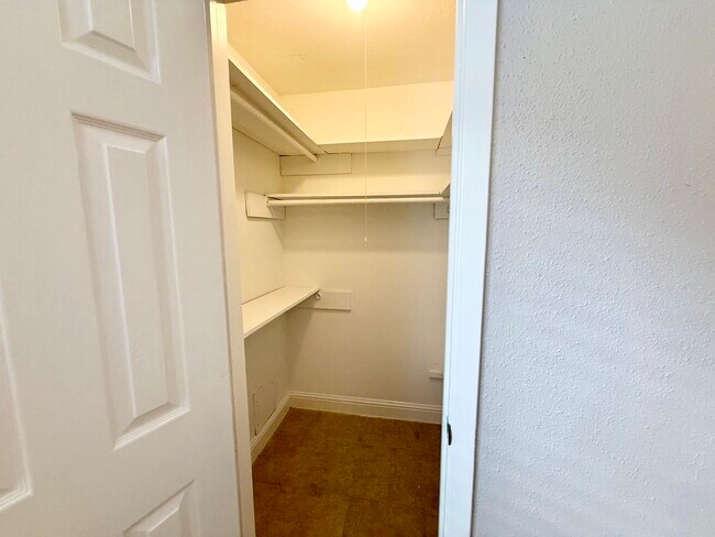 Building Photo - 16730 Frigate Dr