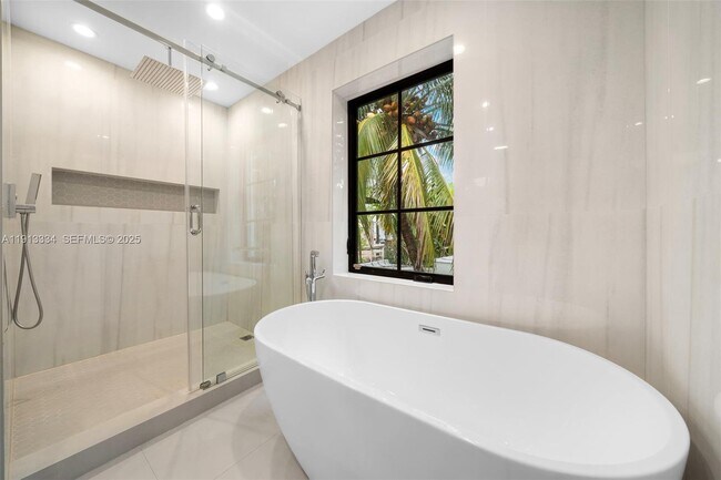 Building Photo - 151 NE 43rd St